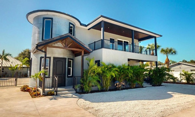 Seminole House | Silo by the Sea