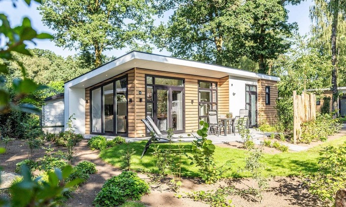 Ede Ski Chalet | ✓ Silva at Bospark Ede ✓ Holiday home for 4 people ✓ Located in Ede (Gelderland) ✓ Holiday resort in the Veluwe region ✓ Book directly at the resort