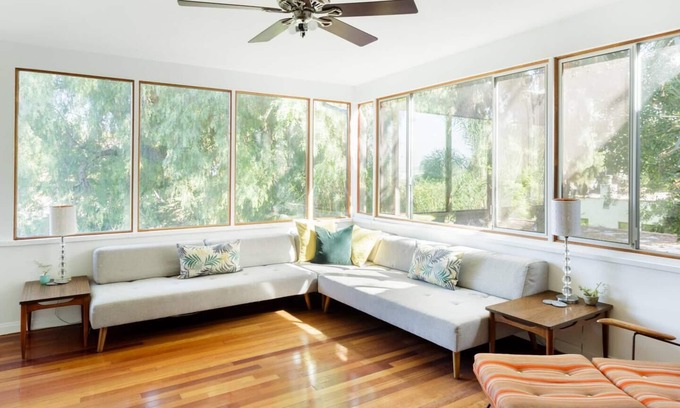 Silver Lake House | Silver Lake Mid-century Nestled in the Treetops