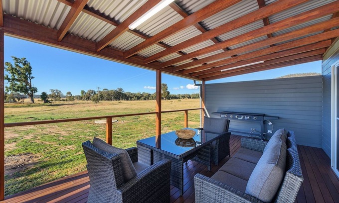 Buckaroo Cottage | Silver Oak Cottage Farm Stay Mudgee