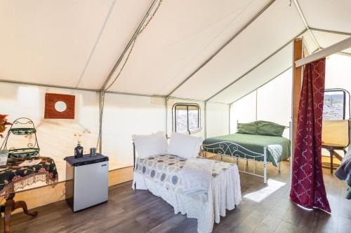 Tombstone Other | Silver Spur Homestead Luxury Glamping -The Tombstone