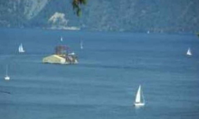 Coeur d'Alene Apartment | SILVERWOOD, BAYVIEW, LAKE PEND ORIELLE, FARRUGUT PARK HIDEAWAY pet-friendly!