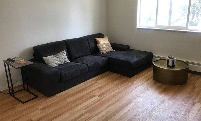 Denver Condo | Simple 1 BR in SE Cherry Creek-monthly rental only