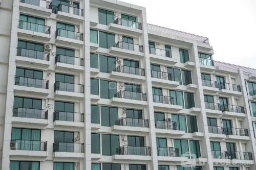 Mampang Prapatan Apartment | Simple and Comfort Studio Apartment at Nine Residence By Travelio