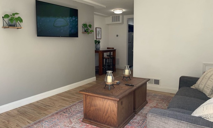 Southeast House | Simple Stay in the Nation's Capital