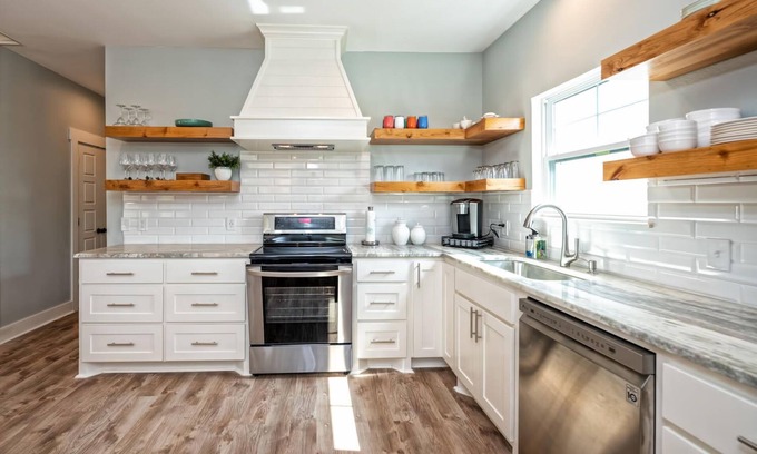 Brazos House | Simplicity House 3 Ensuites Walk Silos Baylor McLane Shopping w/Secure Parking