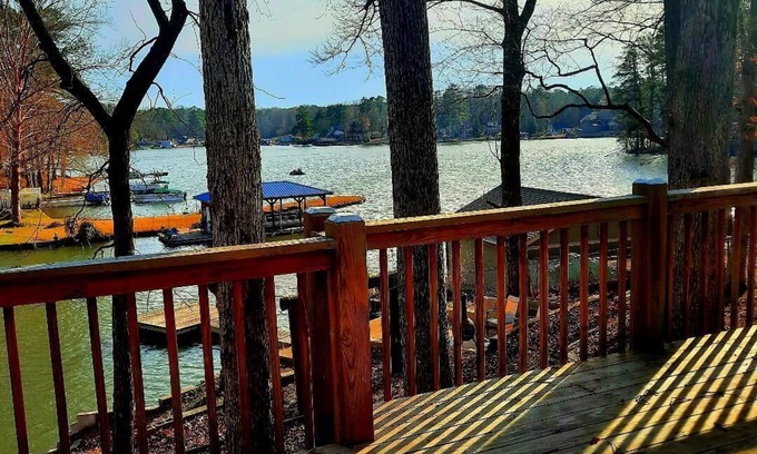 Jackson House | Simply At The Lake Jackson, GA