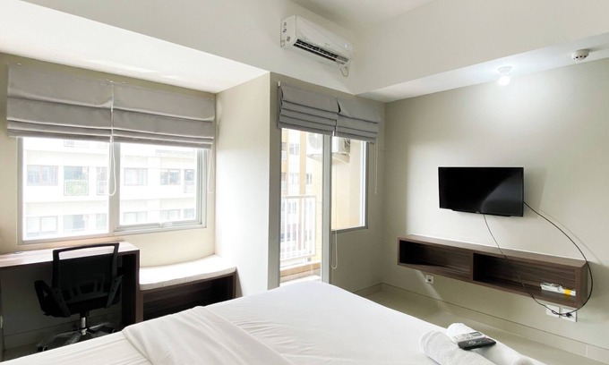 Duren Sawit Apartment | Simply Look Studio at LRT City Jatibening Apartment