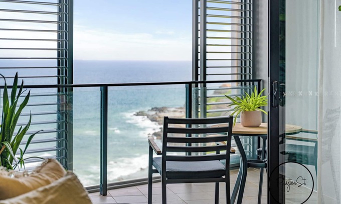 Newcastle Apartment | Simply Stunning