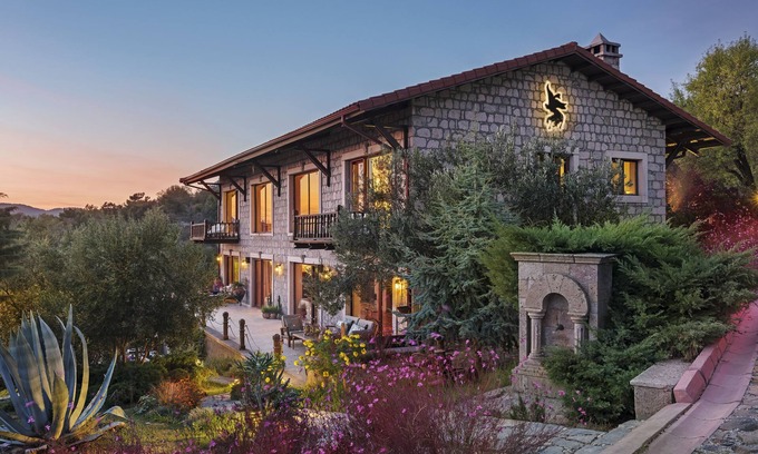 Ayvacik Hotel | Simurg Inn