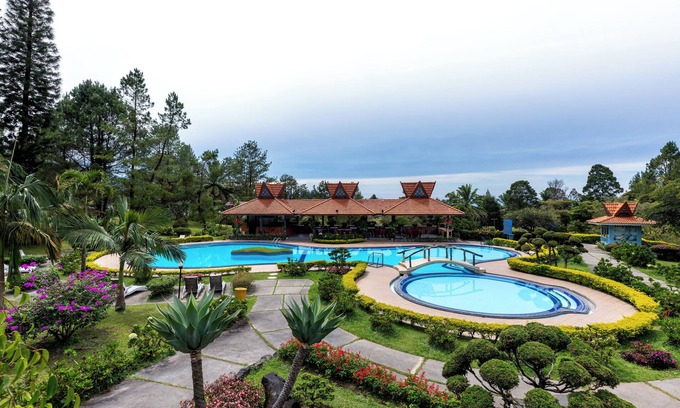 Berastagi Hotel | Sinabung Hills Berastagi