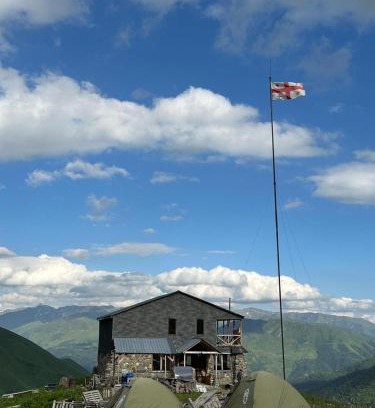 Roshka House | Sindaura