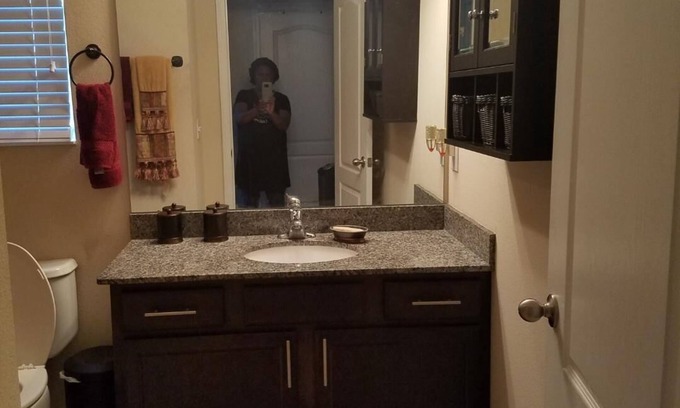 Carver City - Lincoln Gardens House | Single family home, nearby beaches, 2 major malls, downtown and cigar bar