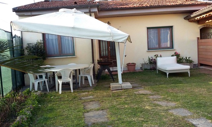 Querceta House | SINGLE HOUSE 1KM FROM FORTE DEI MARMI