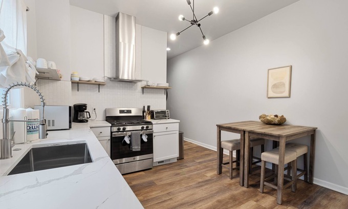 Columbia-Tusculum House | Single level 2 bedroom- minutes from downtown!