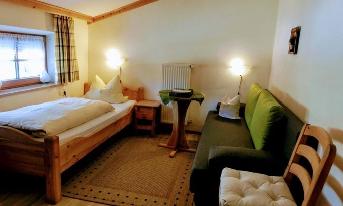 Bad Bayersoien Apartment | Single room No. 5 - Gästehaus Seeleiten