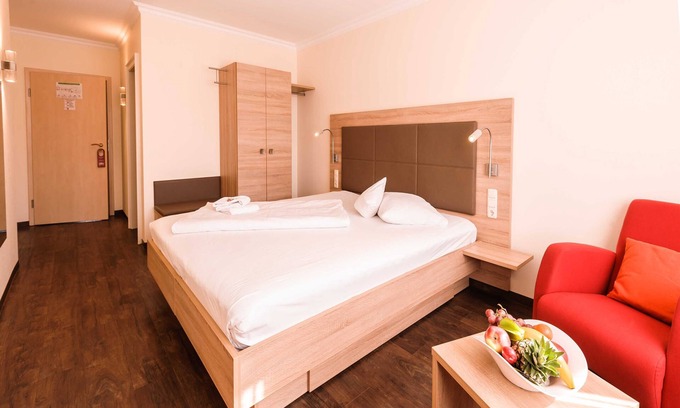 Buxtehude House | Single room premium street side - Hotel An der Linah