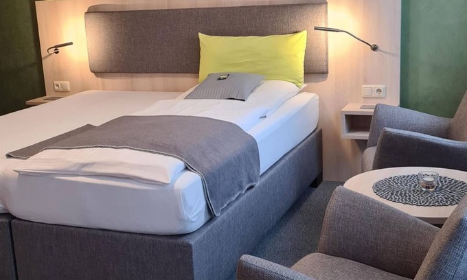 Bischofsgruen Bed & Breakfast | Single room, shower, WC, non-smoking - Verwöhn Pension Wiesengrund