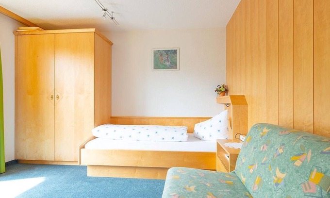 Damuels Bed & Breakfast | Single room with balcony - Haus Furka