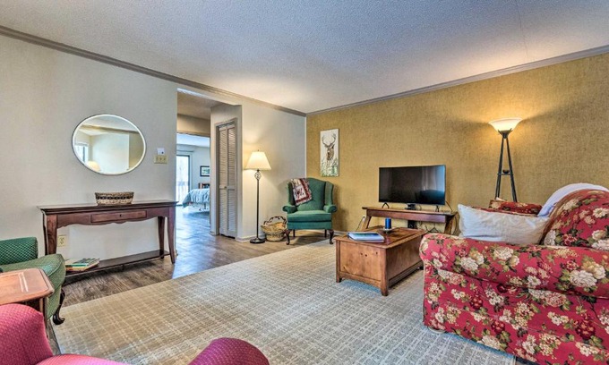Fairfield Bay Apartment | Single-Story Fairfield Bay Condo with Deck!