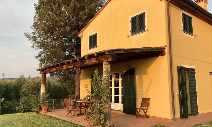 Castagneto Carducci Villa | Single villa with swimming pool on the Bolgheri wine route.