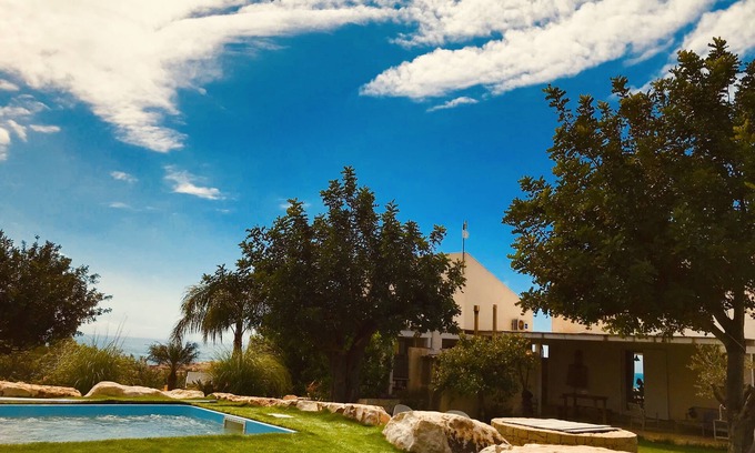Cava dʼAliga Villa | Single villa with private pool and lovely sea view