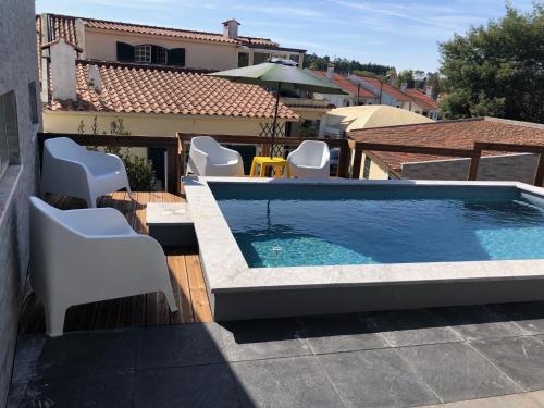 Melecas House | Sintra Breeze - Sun, Pool & Kitchen