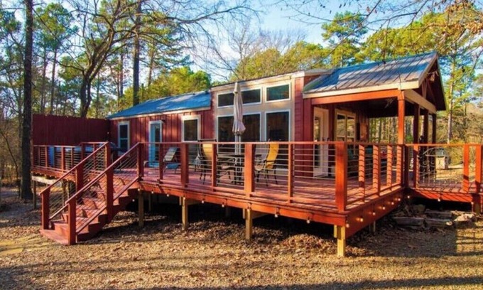 Broken Bow Cabin | Sip & Stay w/Hot Tub Near Attractions