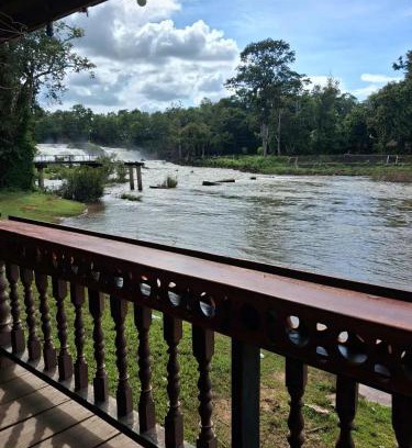 Salavan Province House | Sipasert Guesthouse-Tadlo