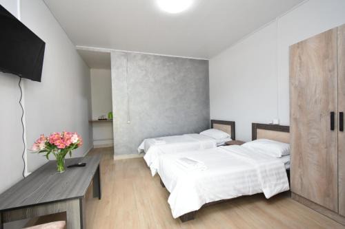 Yerevan House | SIRIK