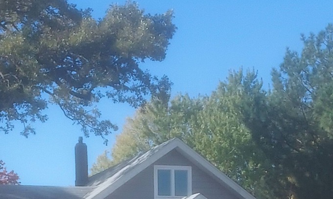 Fairmont House | Sisseton Lakeshore view House Unit 5 One Minute to Marina Lodge