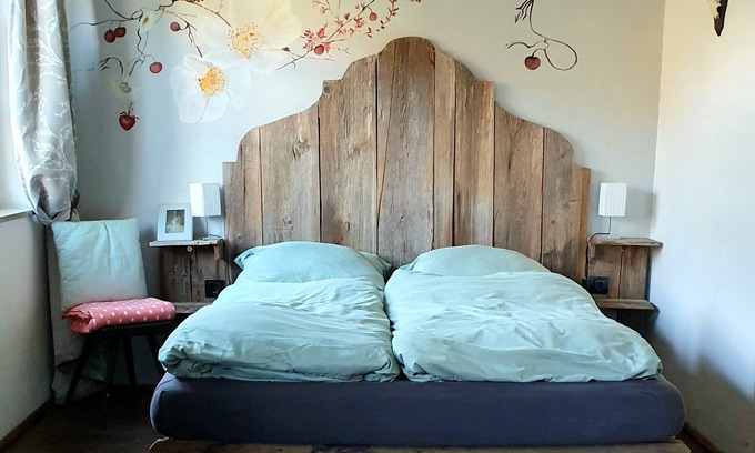Oberammergau Apartment | 'Sissi' a charming apartment in a modern country house style