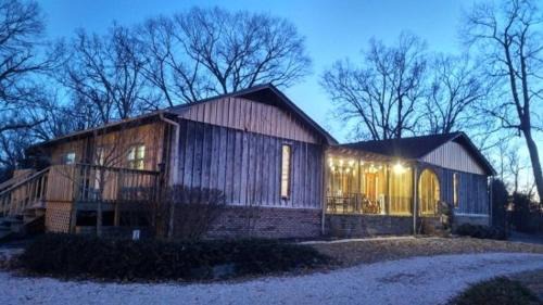 Russellville Bed & Breakfast | Sisters on sycamore B&B