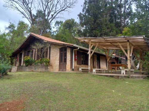 Southeast Region House | Sitio Humanaterra: natureza e acolhimento.
