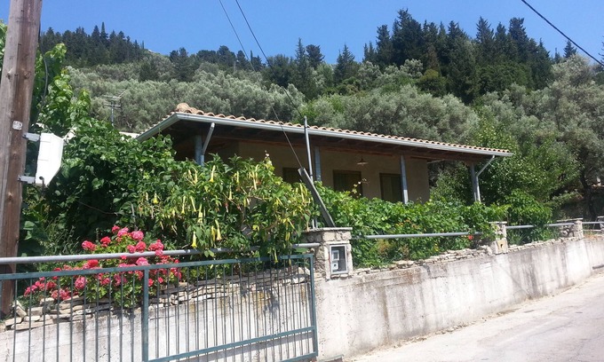 Vournikas House | Sivros Village House
