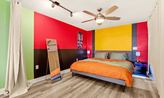 Wetmore Apartment | Six Flags/The Rim - Chic Modern Studio, King Bed