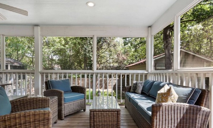 Brentwood House | Sizable Screened in Porch w/Luxury Kitchen + Bath