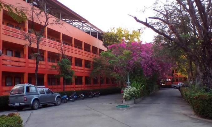 Khan Ham Hotel | SJ Apartment Ayutthaya