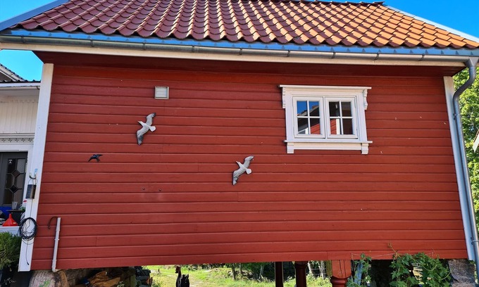 Jomfruland Cabin | Sjarmerende Stabbur i Hjertet av Kragerø Skjærgård