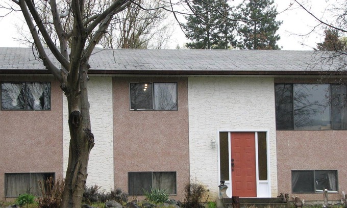 Vernon House | Ski 3 of BC's top mountains from 1 location while staying a lovely 3 bedroom house!