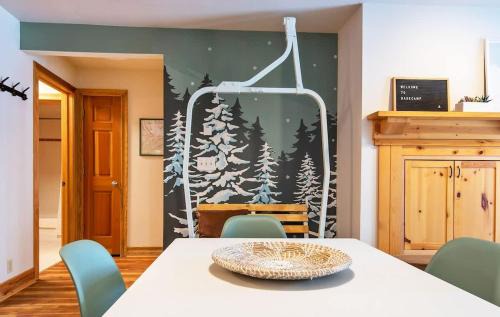 Driggs House | Ski Chair Hot Tubs & Targhee Fun