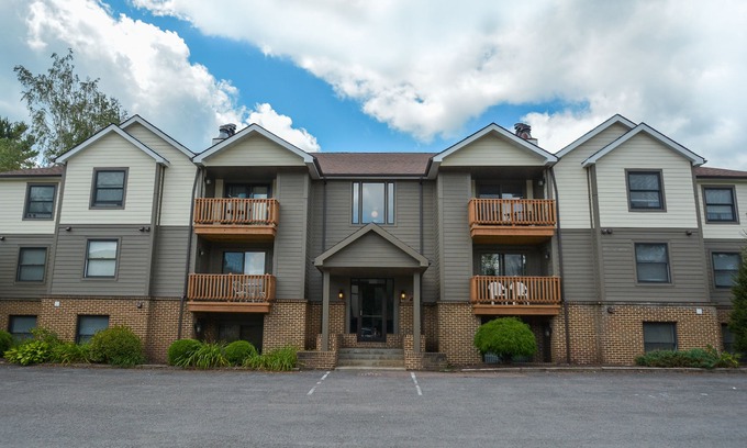 McHenry House | Ski Harbor 45 | Community Indoor Pool!