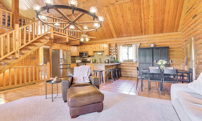 Huntsville Cabin | Ski, Hike & More: Homey Huntsville Retreat!