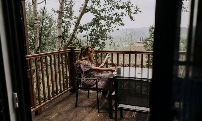Mont-Tremblant Condo | SKI in/out Tremblant Vue Lac + Montagne Foyer