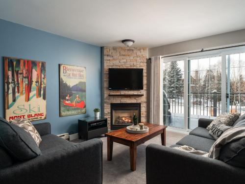 Saint-Faustin-Lac-Carre House | Ski In Out view on Mont-Blanc hills - Le Loup