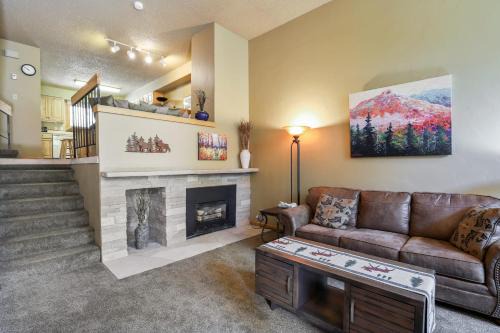 Peak 9 House | Ski in Ski Out Cedars Chalet 2BR and Close to Everything