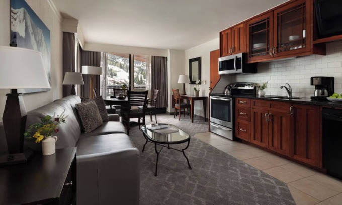 Salt Lake Mountain Resorts Condo | Ski-In/Ski-Out Luxury Condo , The Cliff Club at Snowbird, Sleeps 10