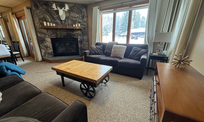Stratton Mountain Condo | Ski-In Ski-Out OberTal F Building! Skiers and Lift Right Outside your Window!n