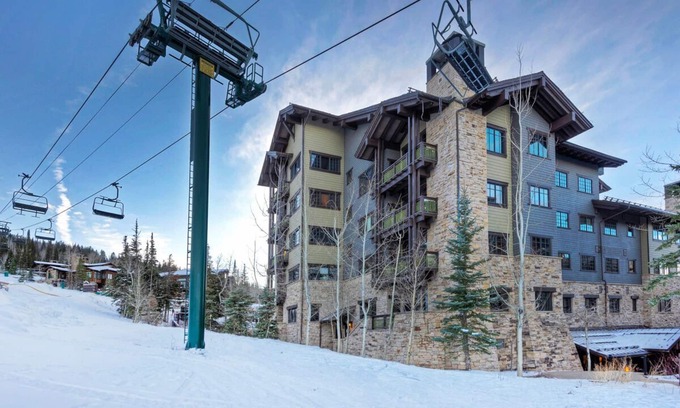 Empire Pass Condo | Ski-in, Ski-out Studio in Empire Pass with Mountain Views, On-Site Hot Tub