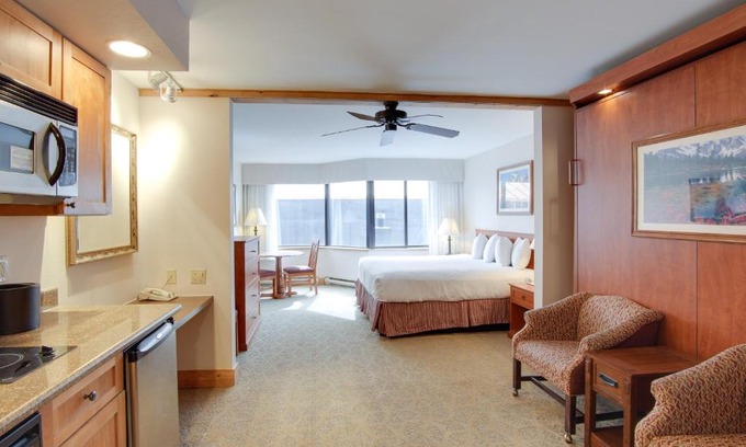 Crested Butte Apartment | Ski-InandSki-Out Crested Butte Studio with Pool Access